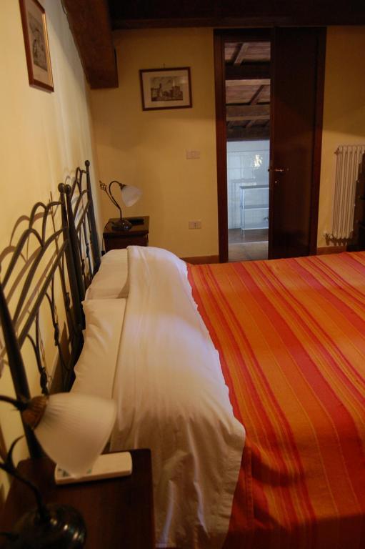 Agriturismo La Curbastra Guest House ฟาเอนซา ภายนอก รูปภาพ